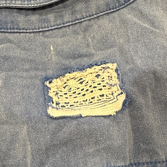 POL Vintage Blue Denim Button-Up Romper with White Lace Details - Picture 6 of 7